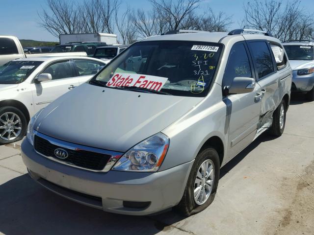 KNDMG4C70C6503011 - 2012 KIA SEDONA LX SILVER photo 2