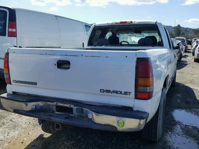 2GCEC19T211118122 - 2001 CHEVROLET SILVERADO WHITE photo 4