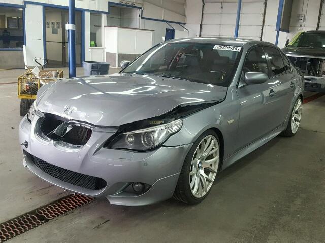 WBANB33525B088678 - 2005 BMW 545 I GRAY photo 2