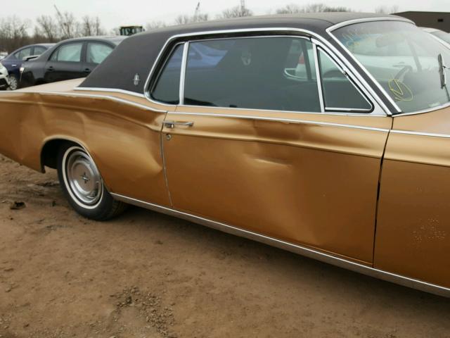 8Y81G815413 - 1968 LINCOLN CONTINENTA GOLD photo 9