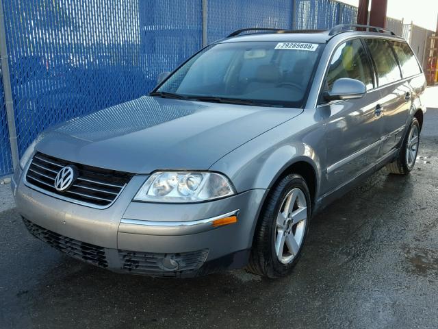 WVWWH63B14E214538 - 2004 VOLKSWAGEN PASSAT GLX SILVER photo 2