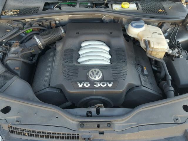 WVWWH63B14E214538 - 2004 VOLKSWAGEN PASSAT GLX 银色 照片 7
