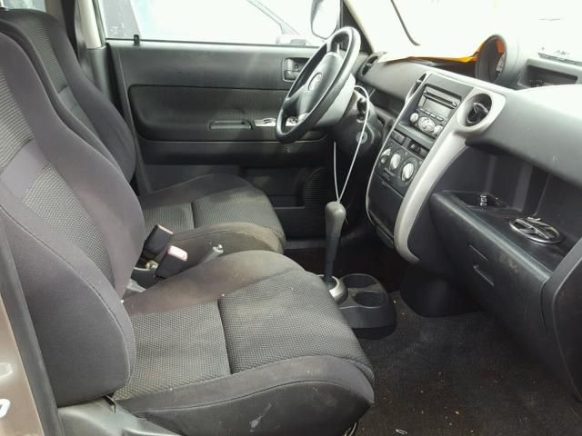 JTLKT324264036747 - 2006 TOYOTA SCION XB ვერცხლისფერი ფოტო 5