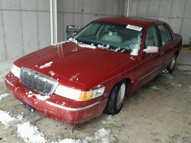 2MEFM75W7WX656161 - 1998 MERCURY GRAND MARQ RED photo 2