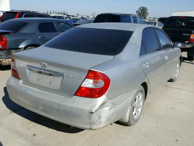 4T1BE32K52U525122 - 2002 TOYOTA CAMRY LE SILVER photo 4