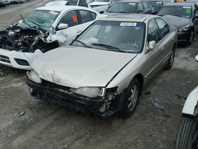 1HGCD5656SA153577 - 1995 HONDA ACCORD EX TAN photo 2