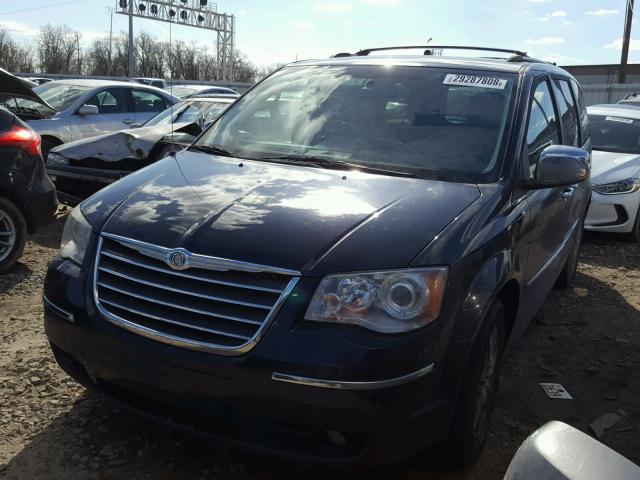 2A4RR7DX2AR398732 - 2010 CHRYSLER TOWN & COU BLUE photo 2