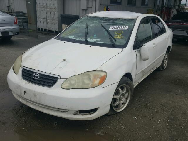 1NXBR32E55Z421152 - 2005 TOYOTA COROLLA CE WHITE photo 2