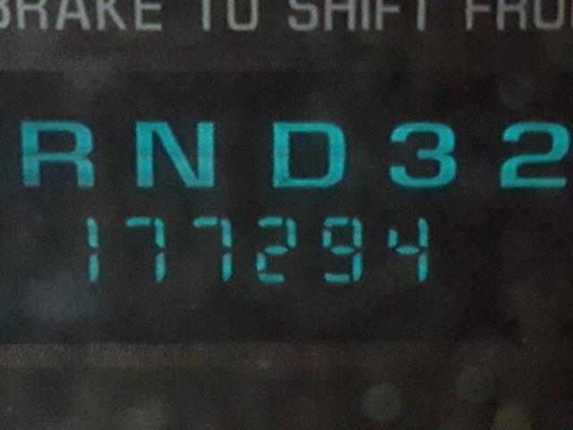 2G1WF55K239326594 - 2003 CHEVROLET IMPALA 银色 照片 8