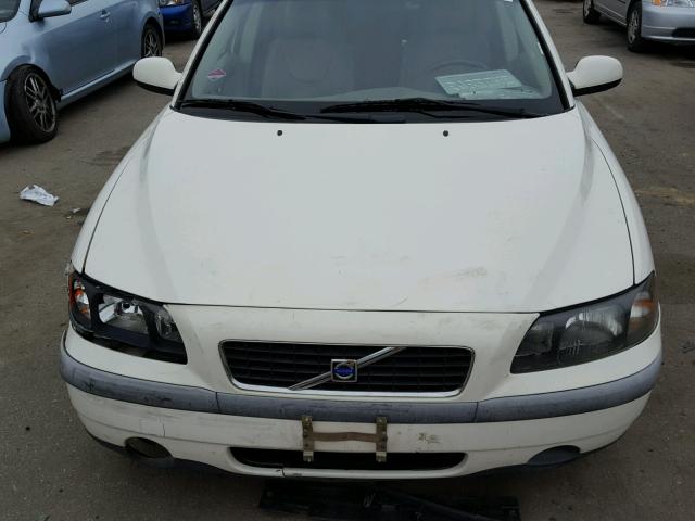 YV1RS58DX22160555 - 2002 VOLVO S60 2.4T WHITE photo 9