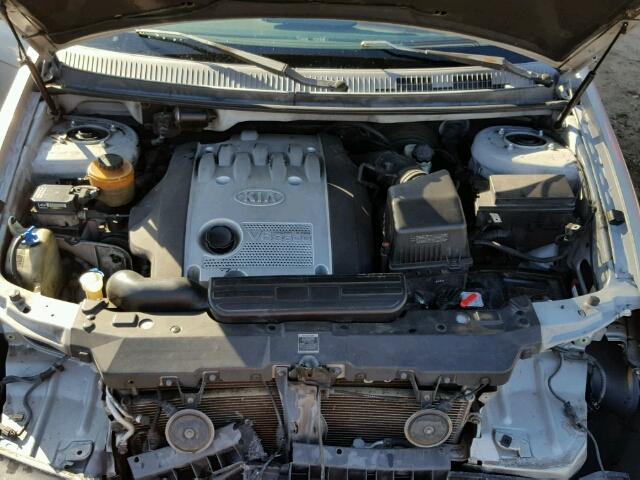 KNDUP131546551616 - 2004 KIA SEDONA EX SILVER photo 7