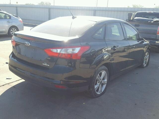 1FADP3F27EL246823 - 2014 FORD FOCUS SE BLACK photo 4