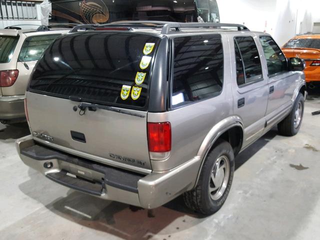 1GNDT13W9Y2151764 - 2000 CHEVROLET BLAZER GOLD photo 4