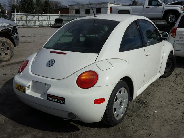 3VWBC21C3XM459354 - 1999 VOLKSWAGEN NEW BEETLE WHITE photo 4