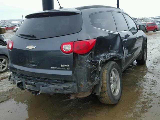 1GNLRFED2AJ210412 - 2010 CHEVROLET TRAVERSE L GRAY photo 4