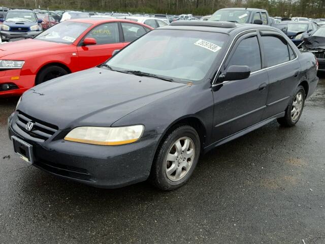 1HGCG66821A100574 - 2001 HONDA ACCORD EX BLACK photo 2