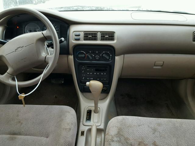 1Y1SK52821Z417213 - 2001 CHEVROLET GEO PRIZM 绿色 照片 9