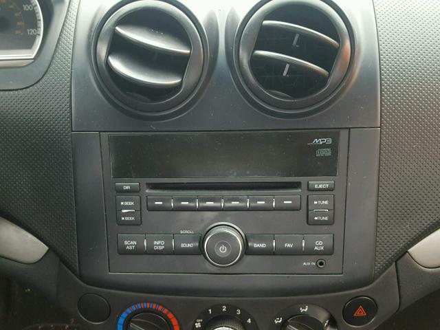 KL1TD56E49B626239 - 2009 CHEVROLET AVEO LS CHARCOAL photo 9