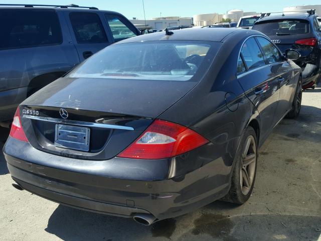 WDDDJ72X68A136890 - 2008 MERCEDES-BENZ CLS 550 BLACK photo 4