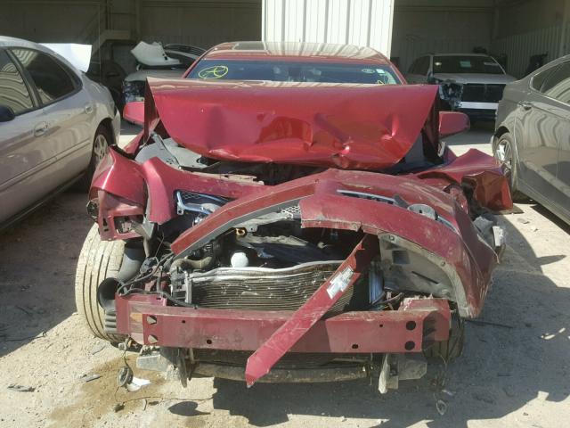 1G1ZE5E76BF118364 - 2011 CHEVROLET MALIBU LTZ MAROON photo 9