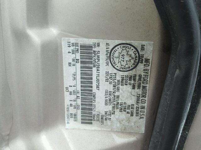 5LMPU28A1YLJ07587 - 2000 LINCOLN NAVIGATOR GOLD photo 10