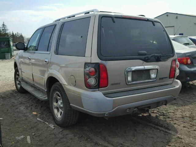 5LMPU28A1YLJ07587 - 2000 LINCOLN NAVIGATOR GOLD photo 3