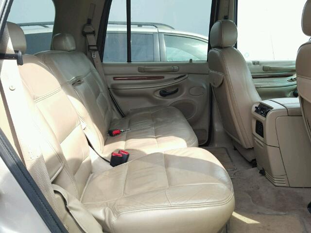 5LMPU28A1YLJ07587 - 2000 LINCOLN NAVIGATOR GOLD photo 6