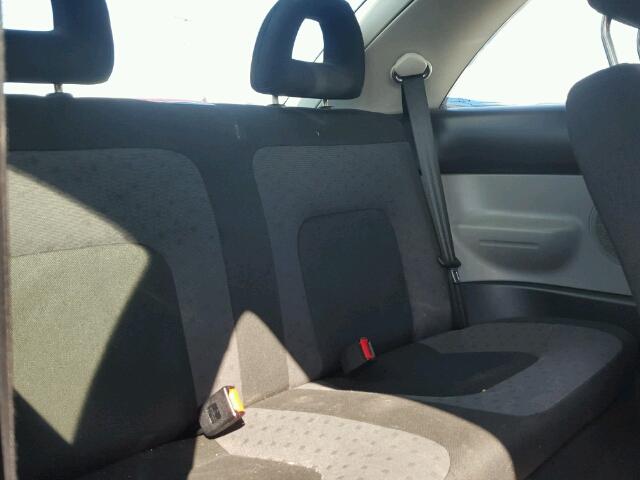 3VWCC21CX1M405108 - 2001 VOLKSWAGEN NEW BEETLE 黑色 照片 6