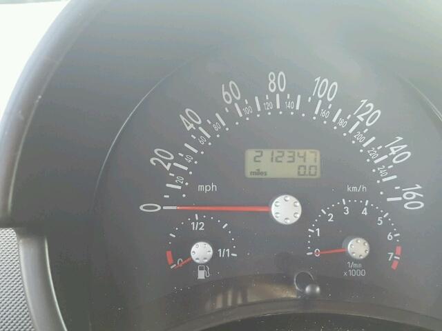 3VWCC21CX1M405108 - 2001 VOLKSWAGEN NEW BEETLE 黑色 照片 8