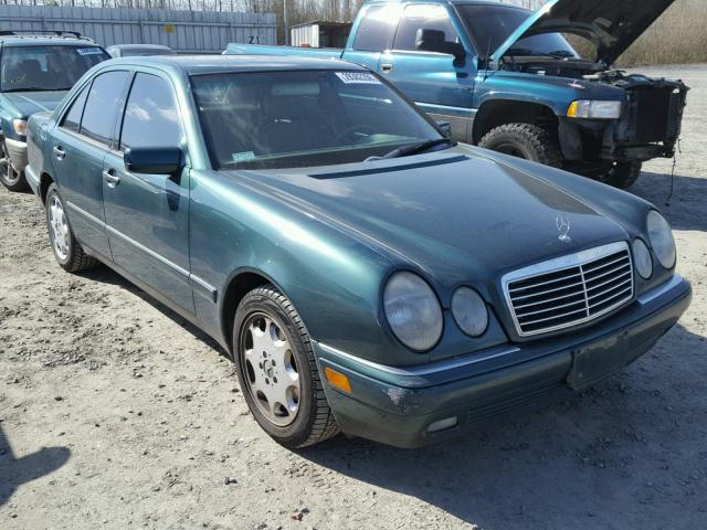 WDBJF65F7WA654868 - 1998 MERCEDES-BENZ E 320 GREEN photo 1