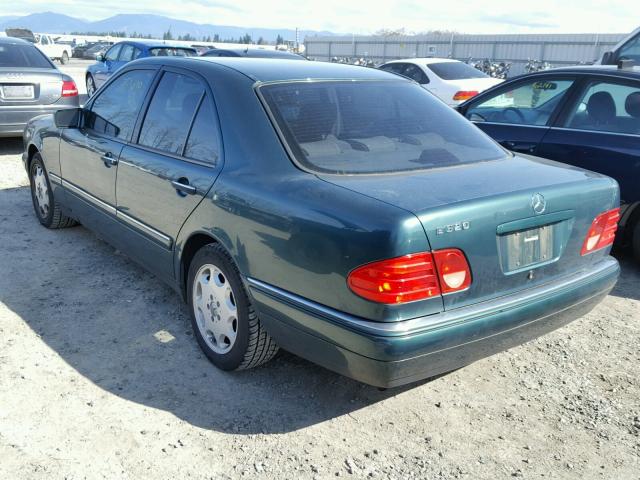 WDBJF65F7WA654868 - 1998 MERCEDES-BENZ E 320 GREEN photo 3