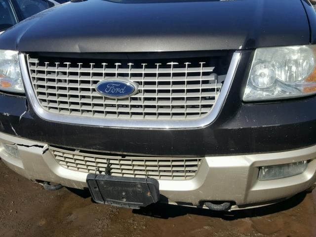 1FMFU18505LB03795 - 2005 FORD EXPEDITION BROWN photo 9