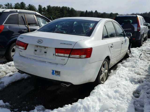 5NPEU46F17H211119 - 2007 HYUNDAI SONATA SE WHITE photo 4