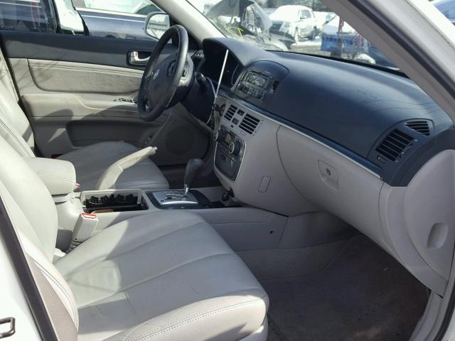 5NPEU46F17H211119 - 2007 HYUNDAI SONATA SE WHITE photo 5