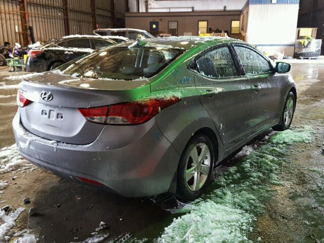 KMHDH4AE7DU581504 - 2013 HYUNDAI ELANTRA GL SILVER photo 4