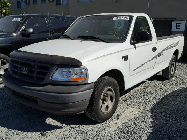 1FTRF17W52NB76201 - 2002 FORD F150 WHITE photo 2