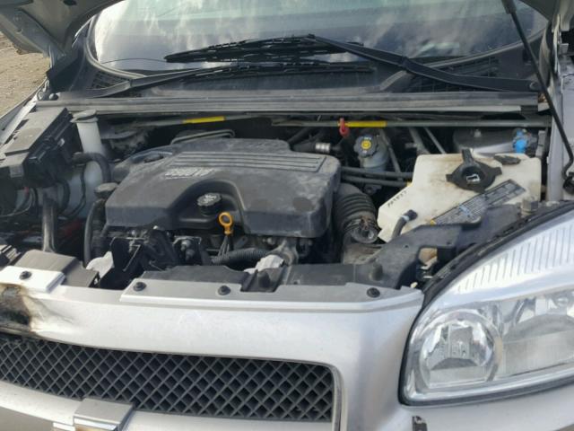 1GNDV33WX8D199056 - 2008 CHEVROLET UPLANDER L 银色 照片 7