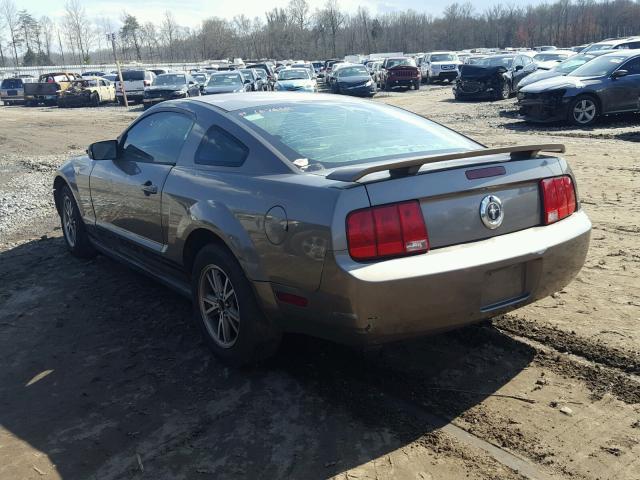 1ZVFT80NX55163029 - 2005 FORD MUSTANG BEIGE photo 3