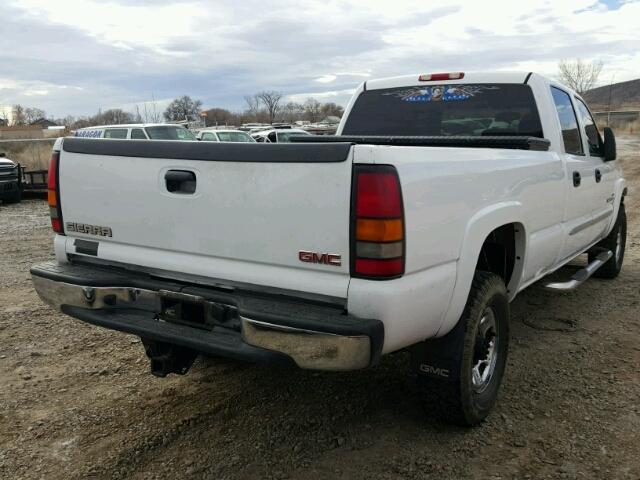 1GTHC23194F122143 - 2004 GMC SIERRA C25 WHITE photo 4