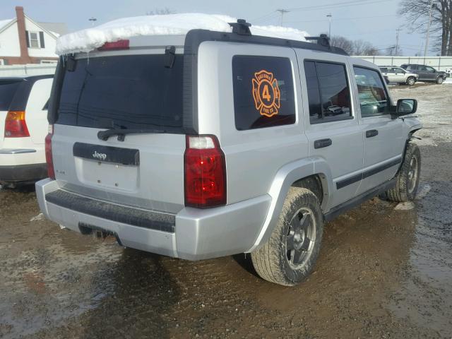 1J8HG48N36C245820 - 2006 JEEP COMMANDER GRAY photo 4