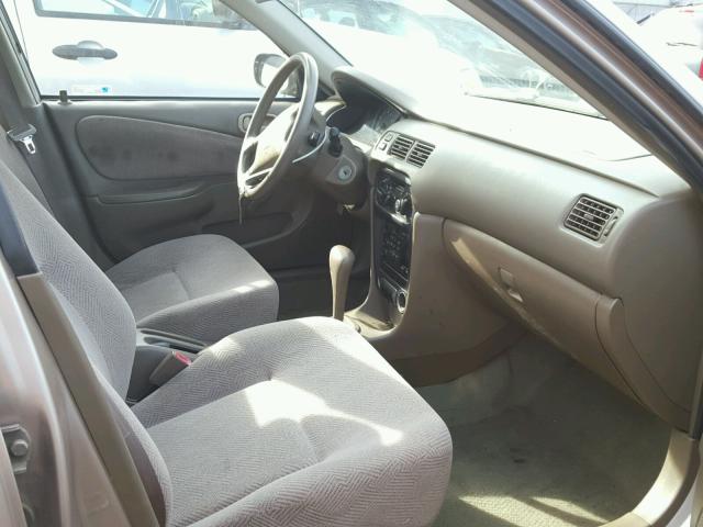 1Y1SK528XWZ434204 - 1998 CHEVROLET GEO PRIZM 米色 照片 5