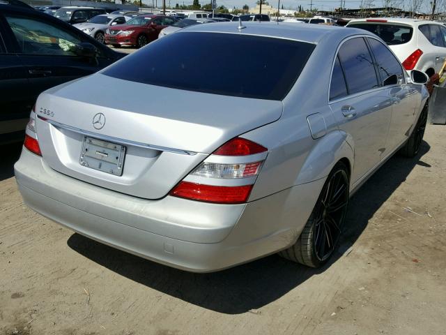 WDDNG71X37A055767 - 2007 MERCEDES-BENZ S 550 SILVER photo 4