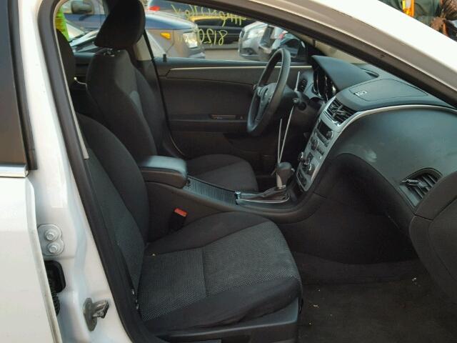 1G1ZC5E08CF335411 - 2012 CHEVROLET MALIBU 1LT 白色 照片 5