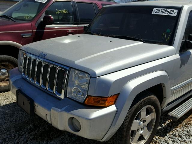 1J4RH4GK6AC101701 - 2010 JEEP COMMANDER SILVER photo 9