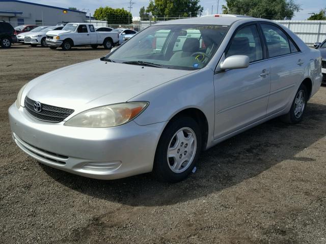 4T1BE32K93U762133 - 2003 TOYOTA CAMRY LE SILVER photo 2