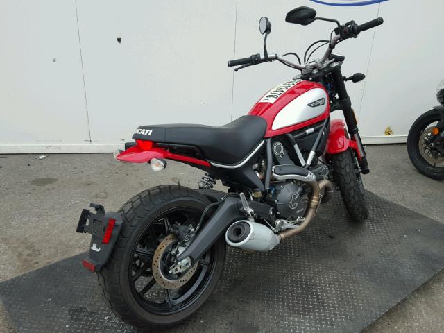 ML015ANM3FT000735 - 2015 DUCATI SCRAMBLER RED photo 4