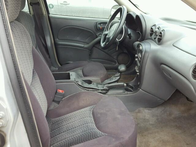 1G2NF52E94C172689 - 2004 PONTIAC GRAND AM S Gümüş foto 5
