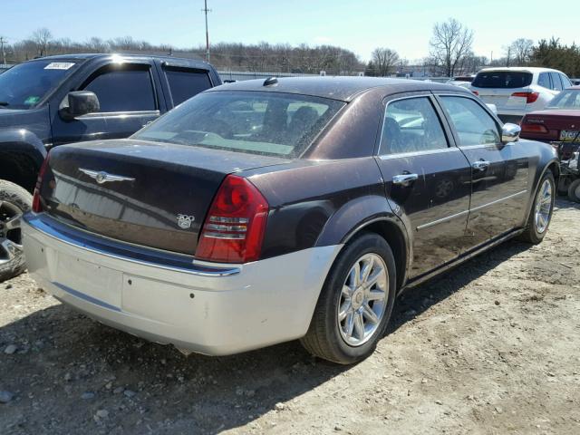 2C3AA63H75H524887 - 2005 CHRYSLER 300C PURPLE photo 4