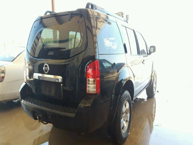 5N1AR18B18C635725 - 2008 NISSAN PATHFINDER BLACK photo 4