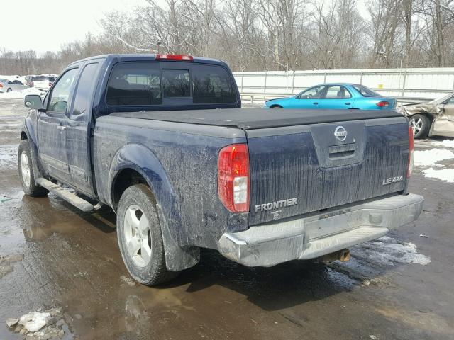 1N6AD06WX6C474465 - 2006 NISSAN FRONTIER K BLUE photo 3